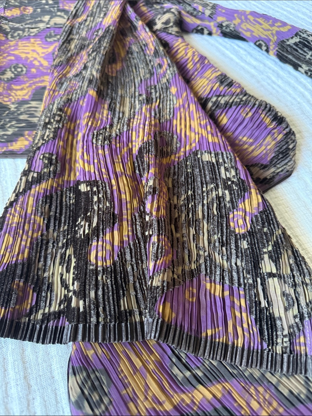 Issey Miyake Draped Pleated Shrug in Purple, Black and Gold - Picture 3 of 6